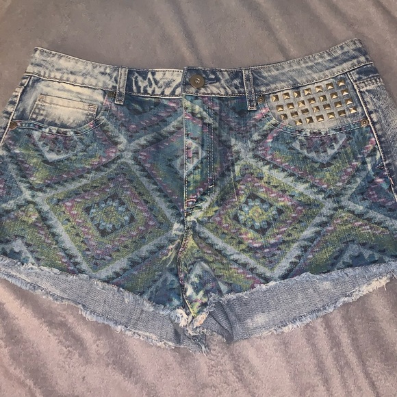 Aeropostale patterned shorts - Picture 1 of 2